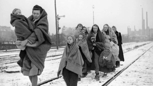 ermordet interniert vergewaltigt 20 mio deutsche vertriebene kein recht auf gedenken