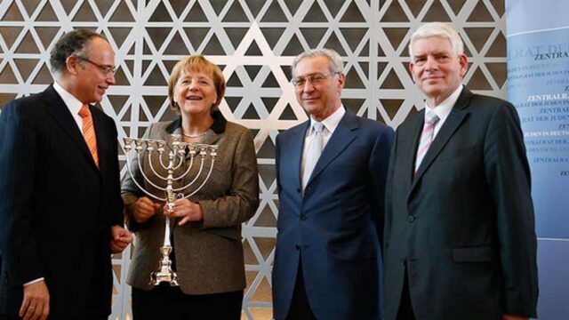zentralrat der juden hat angst vor merkels migranten