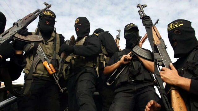 IS sammelt sich an Grenze zu Krim – Ukraine stellt Trainingslager zur Verfügung