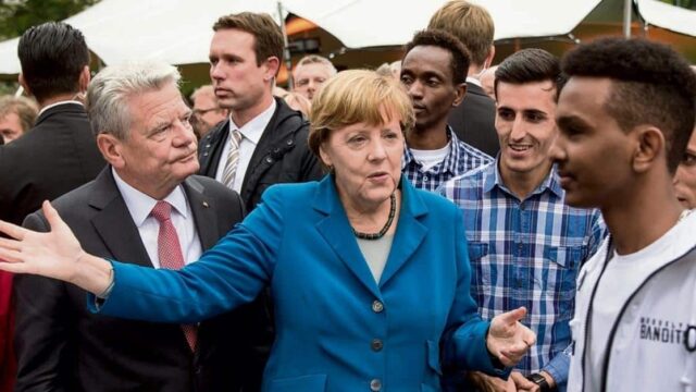 Putsch von Oben amtlich: Merkel bricht vorsätzlich und fortwährend deutsche Gesetze