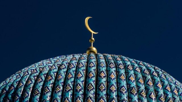 Islamisierung schreitet voran: Deutsche Schule zwingt Schüler zu Moschee-Besuch