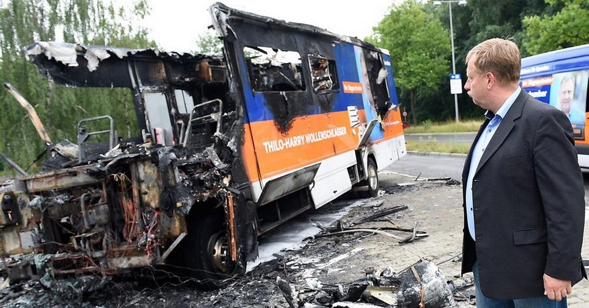 Das deutsche Volk wehrt sich endlich: Mutige Bürger zünden CDU-Wahlkampfbus an