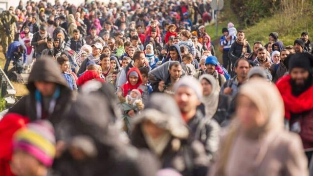 Italien versinkt im Chaos: 119.000 neue Flüchtlinge angekommen