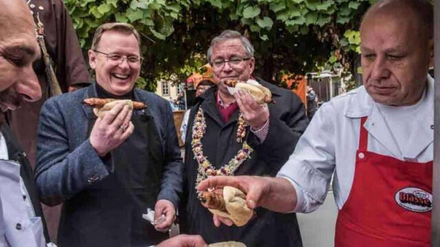 Tierquäler-Freund Ramelow fordert koschere Bratwurst – und bekommt sie