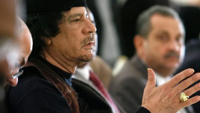 5 Jahre nach Mord an Gaddafi: „Die USA können Terroristen ganze Staaten schenken“