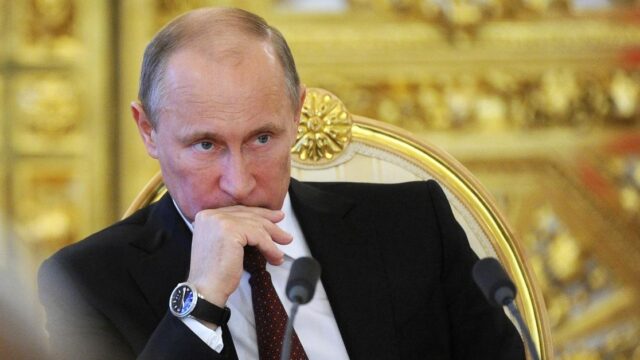 Politologe: „Kriegsvorbereitungen“ – Putin holt die Familien aller Diplomaten heim