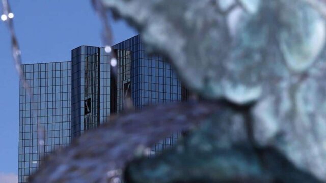 Deutsche Bank vor Crash? - Finanzexperte Wolff: USA schüren globale Destabilisierung