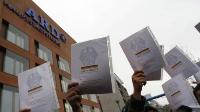Bundesverfassungsgericht: ARD und ZDF werden Transparenzgebot nicht gerecht