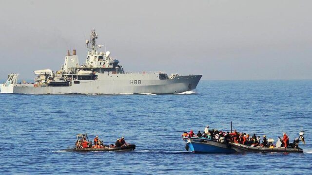 Mittelmeer: Die NATO als größte Schlepperorganisation der Welt