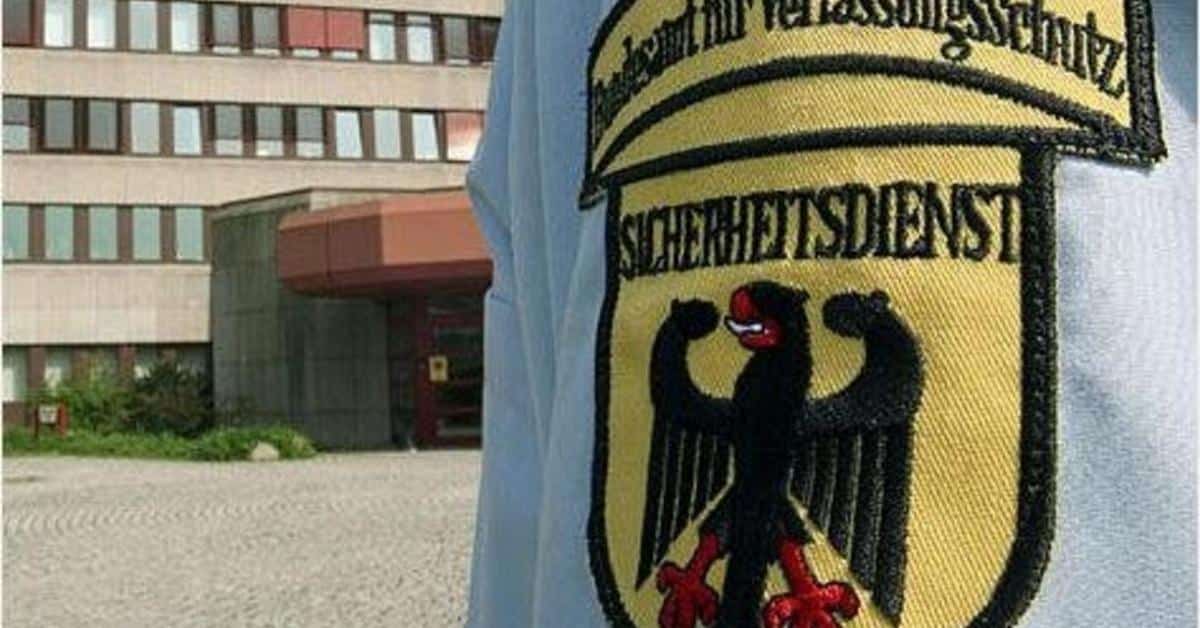 Enttarnt: IS-Terrorist war als Mitarbeiter beim Verfassungsschutz beschäftigt