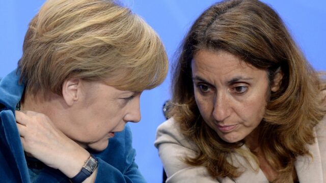 Aufgedeckt: Brüder von Merkels Staatsministerin Özoguz (SPD) sind bekennende Islamisten