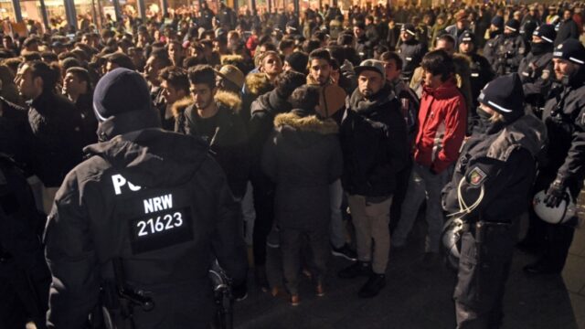 Auch 2017 Sexattacken von illegalen Migranten zu Silvester - Medien schweigen!