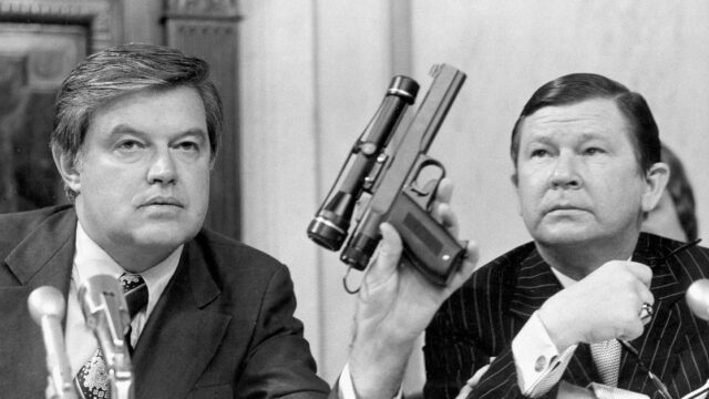 CIA hat seit 1975 Herzinfarkt-Pistole