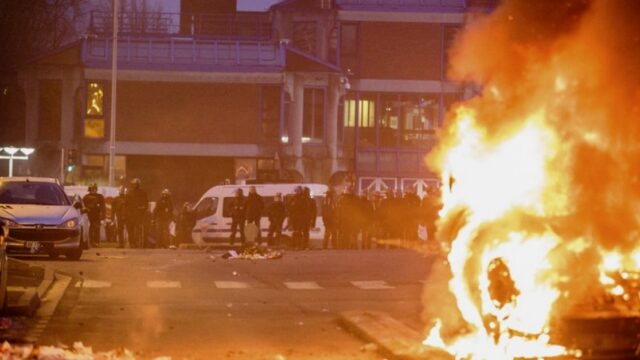 Migrantenaufstand in Frankreich: Bürgerkriegsähnliche Zustände in Pariser Vorort
