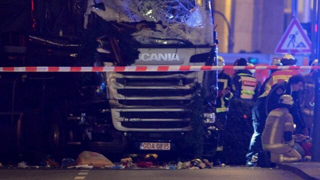 Merkel-Regime verhöhnt Berliner Terroropfer: „Als erstes kam ein Gebührenbescheid!“