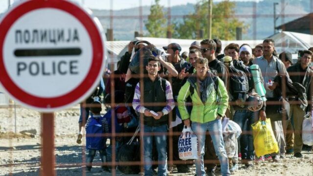 „Balkanroute“ wieder offen – Pro Monat kommen ca. 17.000 neue Migranten nach Deutschland