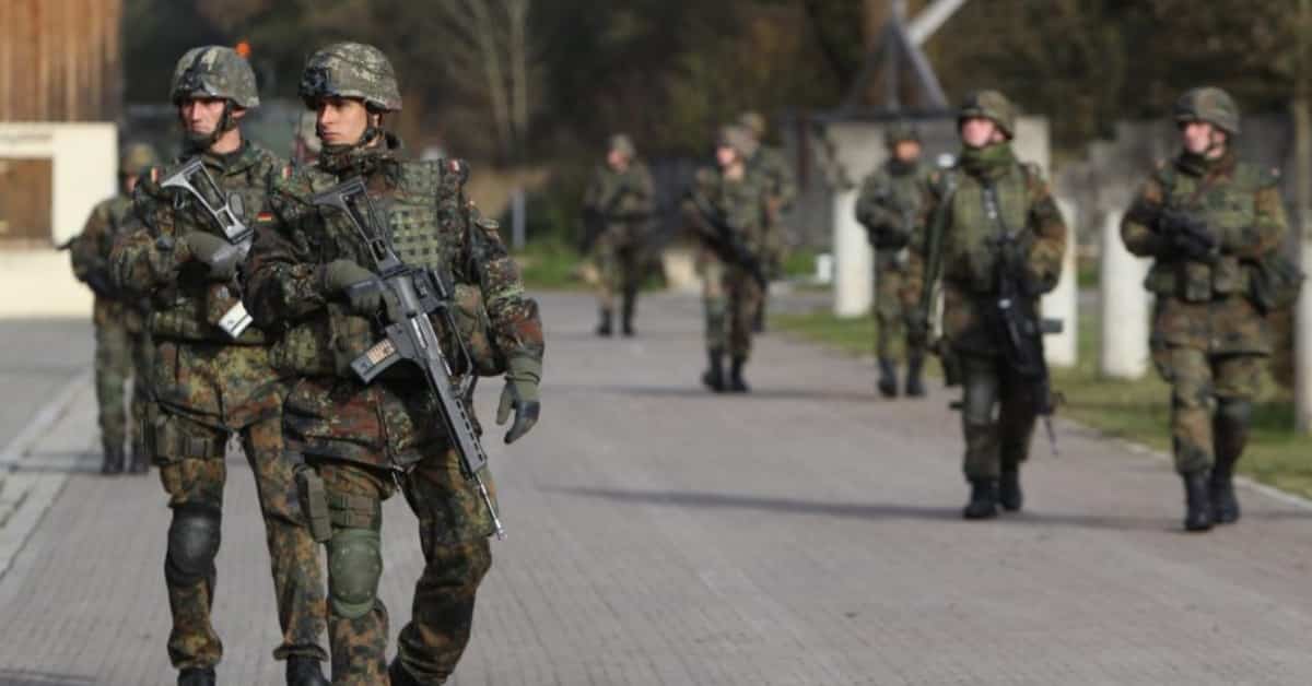 Bundeswehr im Inneren: Bald marschieren deutsche Soldaten in unseren Städten
