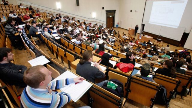 Asylindustrie immer dreister: FH Dortmund bietet Studiengang "Flüchtlingshilfe" an