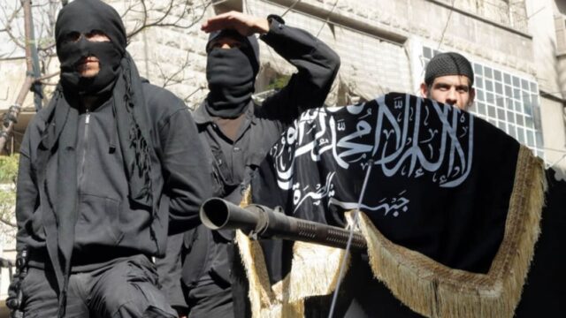 Nur in Deutschland möglich: Top-Terrorist des Islamischen Staats verklagt Bundesrepublik