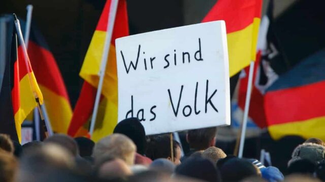 Völkermord, Deutschfeindlichkeit, Nazi-Vorwürfe, Terror – Wir waren mal das Volk