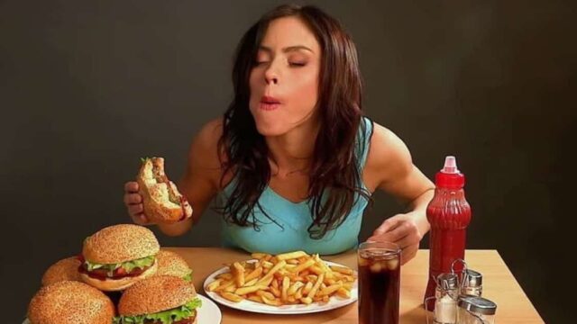 Studie: Ungesundes Essen und Junkfood lassen buchstäblich das Gehirn schrumpfen