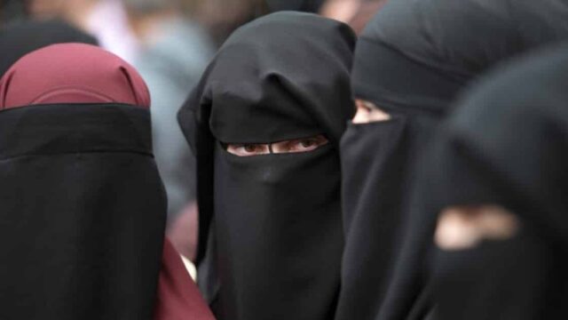 Urteil – Flüchtlinge mit zwei Ehefrauen in Deutschland: Beide können Sozialhilfe bekommen