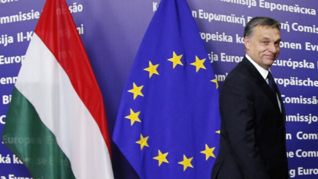 Brüssel erpresst Ungarn und Polen: Entweder mehr Migranten oder EU-Austritt