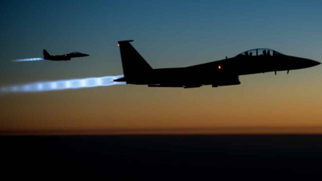 Syrien: US-Koalition bombardiert IS-Chemiewaffenlager - Hunderte Zivilisten getötet