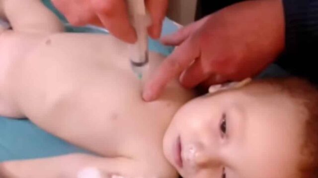 Westliche Hilfsorganisation "Weißhelme" tötet Kinder für Fake-Video über Giftgas-Attacke (18+)