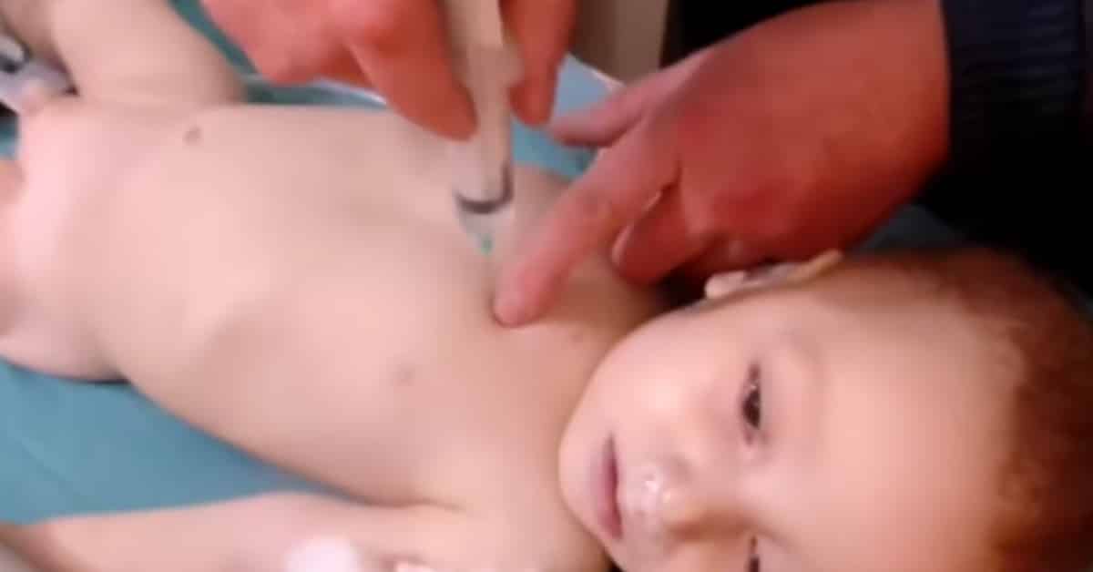 Westliche Hilfsorganisation "Weißhelme" tötet Kinder für Fake-Video über Giftgas-Attacke (18+)
