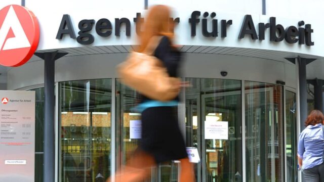 Auswirkungen der Massenmigration: Deutschlands Sozialsysteme stehen vor dem Zusammenbruch