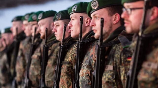 Ehemaliger Geheimdienstchef aus Frankreich: Die russische Bedrohung ist eine Erfindung der NATO