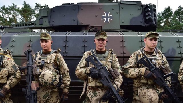 Heimlich, still und leise: Merkel-Regime baut eine EU-Armee unter eigener Befehlshoheit auf