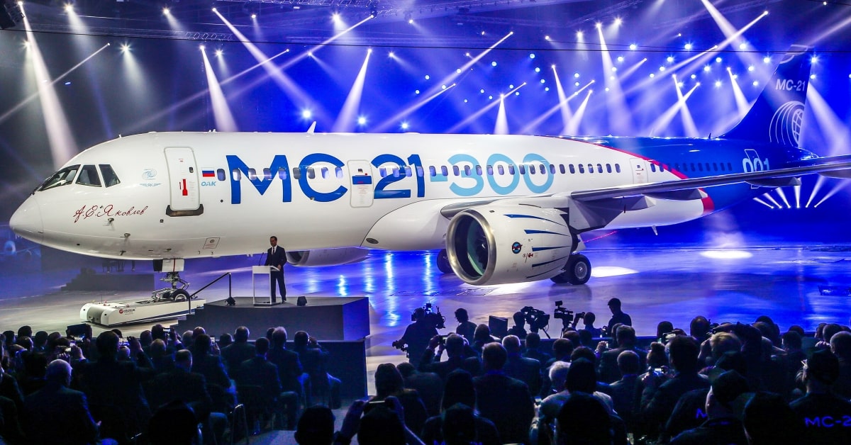 Eigenbau nach westlichen Sanktionen: Russland feiert Jungfernflug von neuem Passagierflugzeug 2 Eigenbau nach westlichen Sanktionen: Russland feiert Jungfernflug von neuem Passagierflugzeug