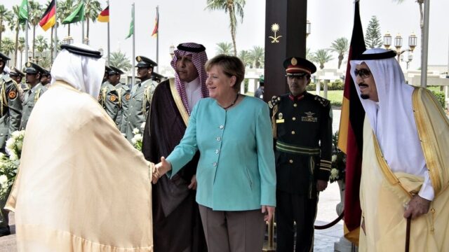 Hemmungslose Propaganda: Wie sich Merkel und ihre Hofmedien Saudi-Arabien schönschreiben