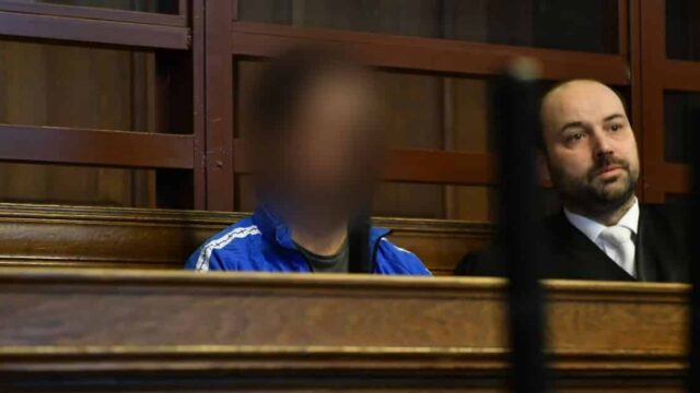 Berlin: Asylbewerber posiert lachend mit abgeschnittenen Köpfen – kein Haftgrund