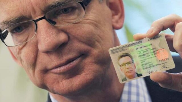 Merkel-STASI immer dreister: Micro-Chip im Personalausweis automatisch aktiv