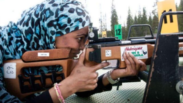 Integrationsmaßnahme in Schweden: „Flüchtlinge“ erhalten Schießausbildung