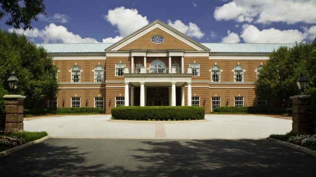 Nichts wissen, nichts hören, nichts sehen: Journalisten und die Bilderberg-Konferenz