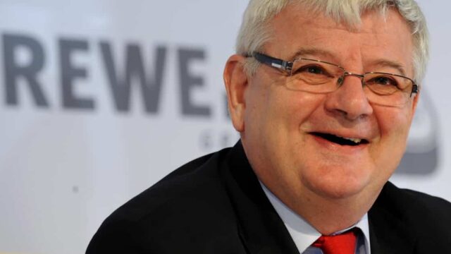 „Glanzleistung“: Joschka Fischer lobt Angela Merkel über den transatlantischen Klee
