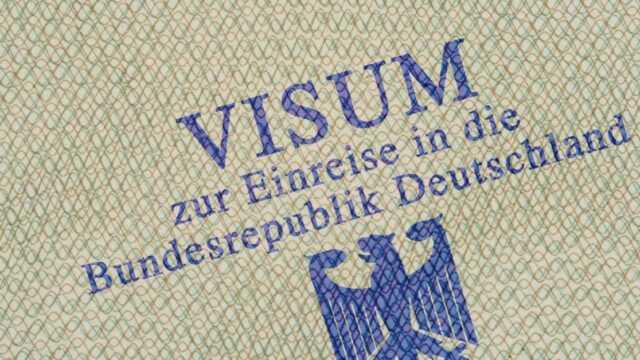 Die Flutung geht weiter: Merkel-Regime verteilt 300.000 Visa für Invasionsnachzug