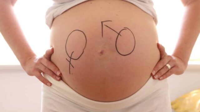 Gebärmuttertransplantationen: Ärzte wollen Gender-gestörte Männer zu Müttern machen