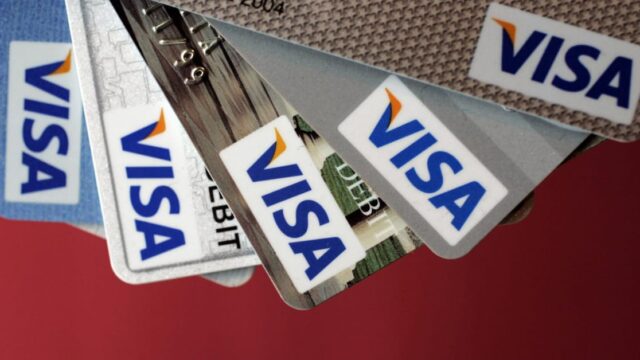 Kreditkarten-Konzern VISA bezahlt Restaurants dafür, Bargeldannahme zu verweigern