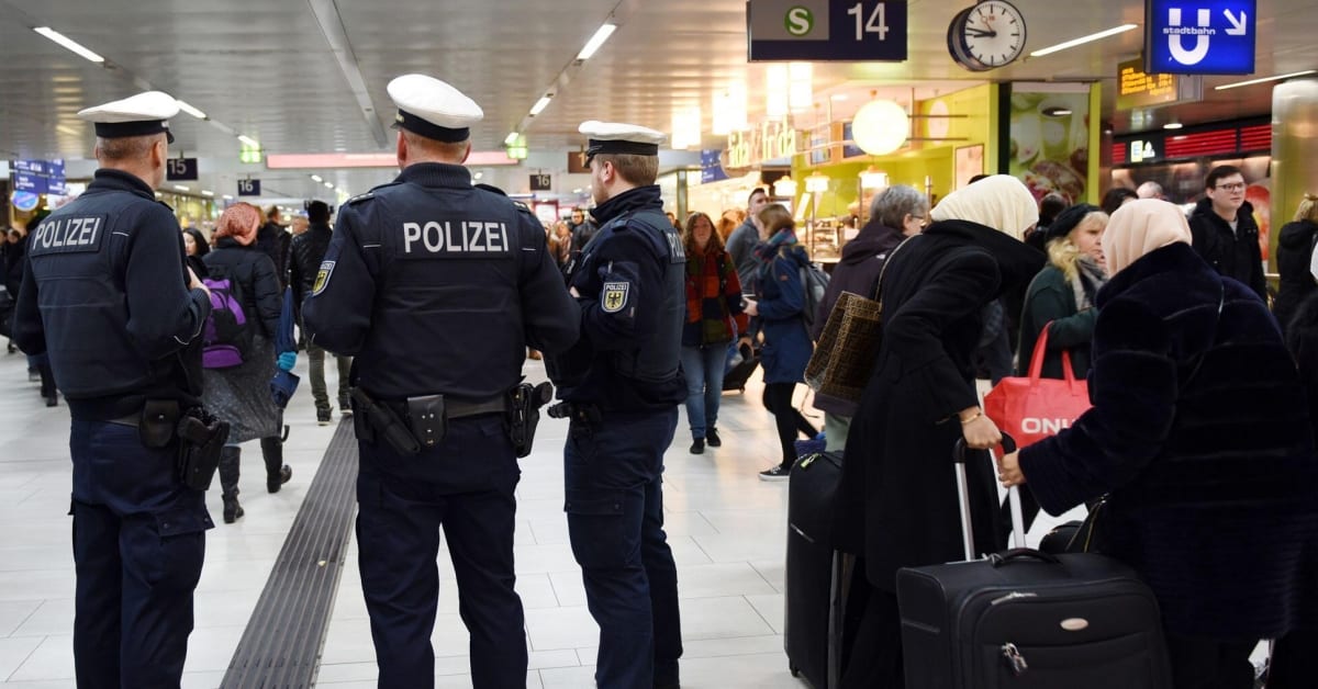 Gefangenenbefreiung: Migranten-Mob stürmt Dienststelle der Bundespolizei in Düsseldorf