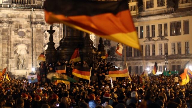 Nach Körperverletzung: ARD-Journalist muss Pegida-Demonstrantin Schmerzensgeld zahlen