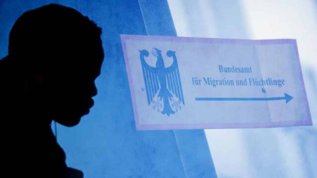 Aggressionen in Ausländerämtern nehmen zu: Doofmichel muss für Sicherheit zahlen!