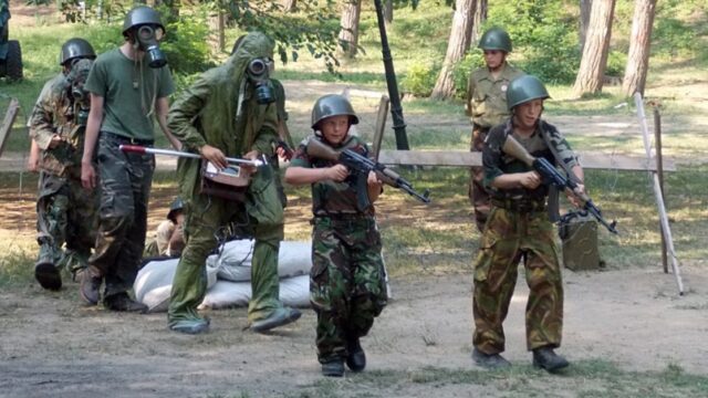 Zum Schutz vor Islam-Terror: Ungarn führt Wehr- und Waffenkunde-Unterricht an Schulen ein