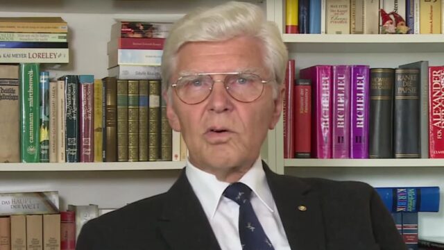 General Schultze-Rhonhof: „Die Regierung liefert die Freiheit unserer Kinder ans Messer!“