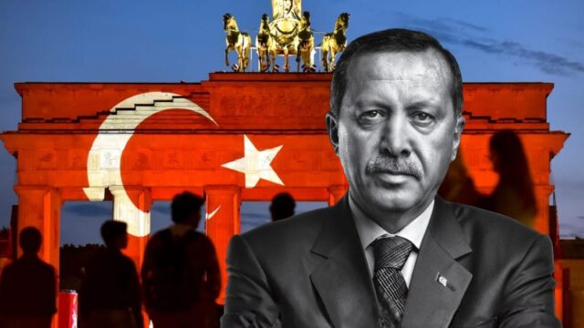 Türken drohen Deutschland: „Wir nehmen euch in drei Tagen ein – Abendgebet im Schloss Bellevue“