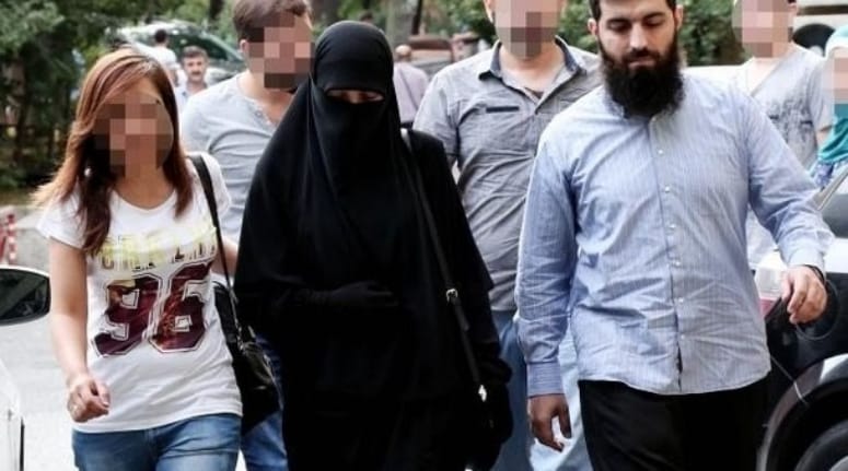 So bewaffnete und unterstützte die Türkei den Islamischen Staat